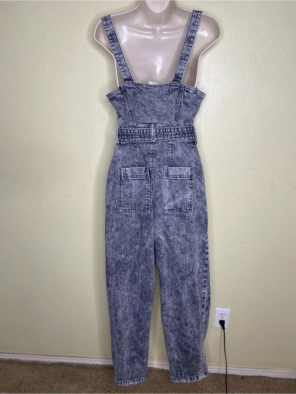 Universal Thread Black Acid wash Denim Jumpsuit Size 8